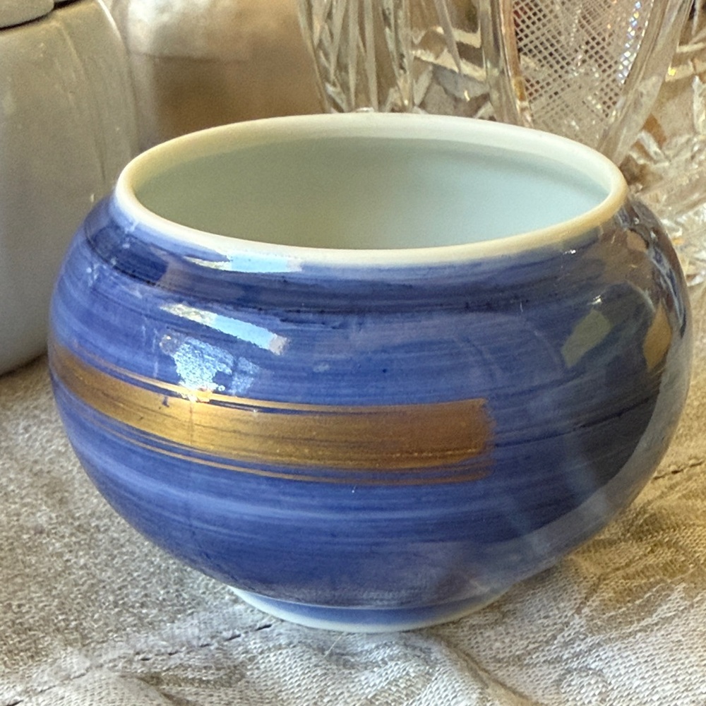 Fine porcelain blue & gold color small bowl made in Japan